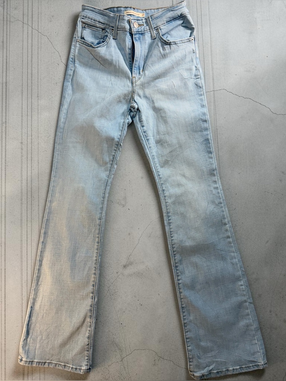 Levi's Women’s Light Blue Flare Jeans - Wide Leg Stretchy